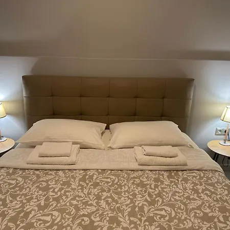 The Parthenon Cave Apartment *